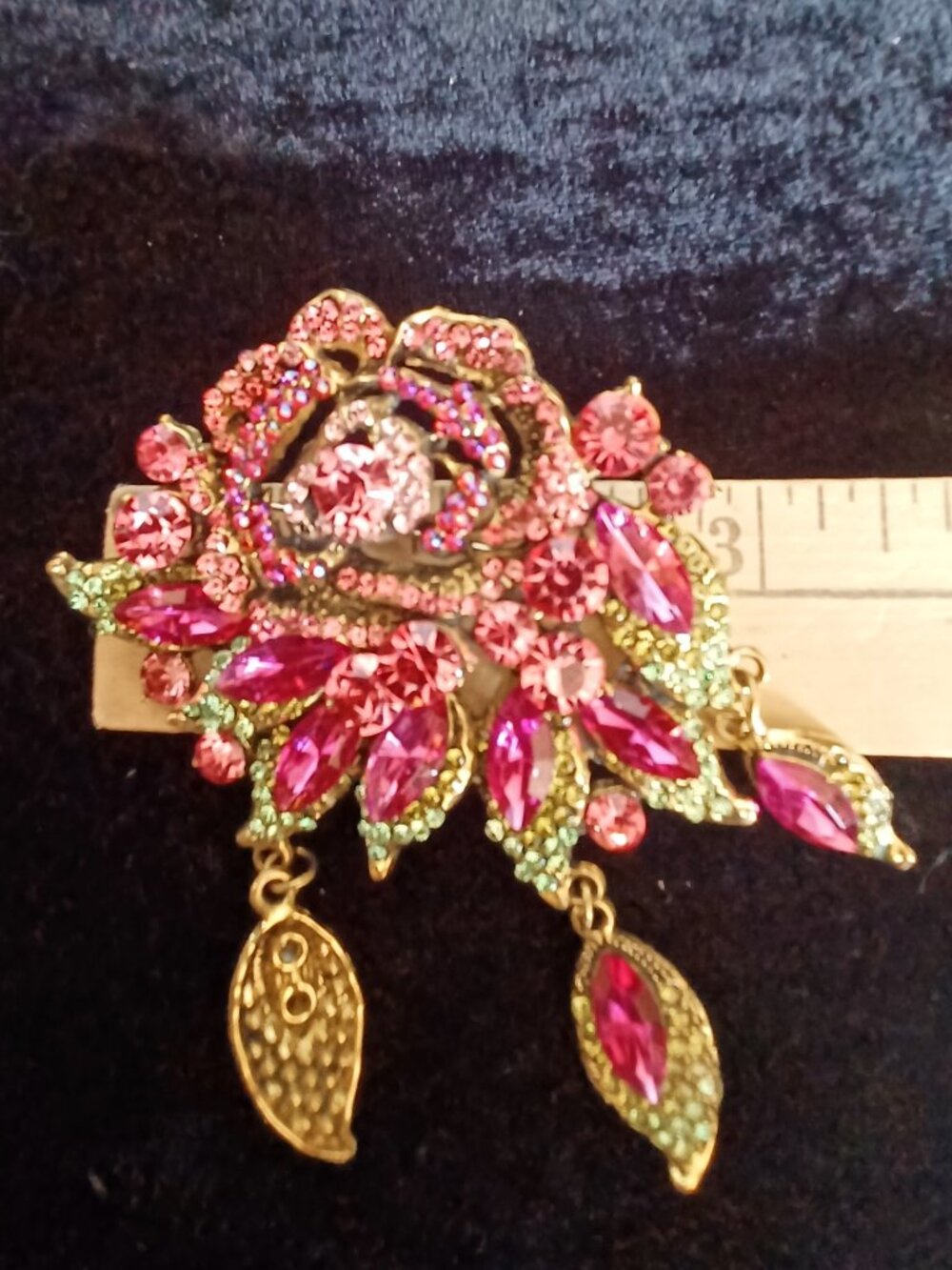 Sparkling Red Rhinestone Rose Brooch - Picture 4 of 4